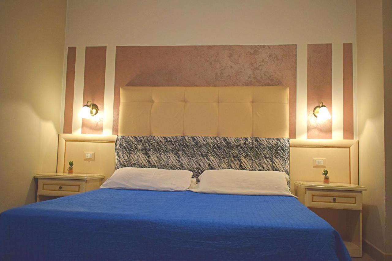 Hotel Donau Rimini Bagian luar foto